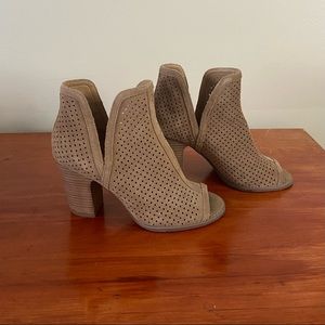Lucky Brand Larise Bootie Suede Peep Toe